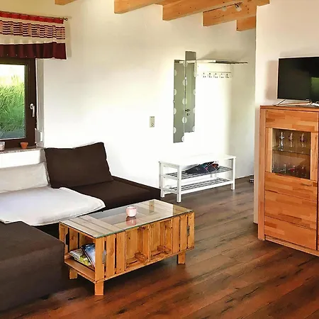 Nyaraló Attraktives Mit Balkon