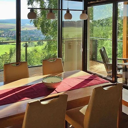 Attraktives Mit Balkon Nyaraló